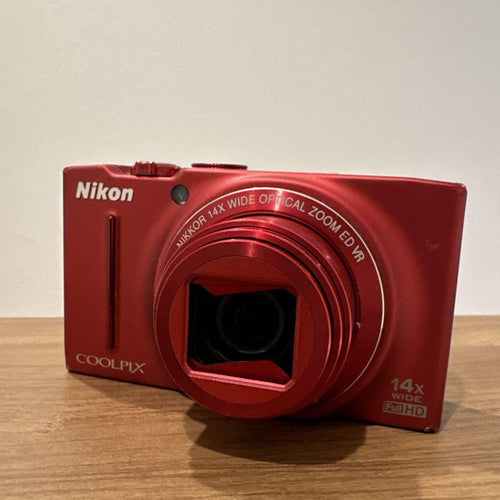 Nikon Compact Digital Camera Coolpix S8200