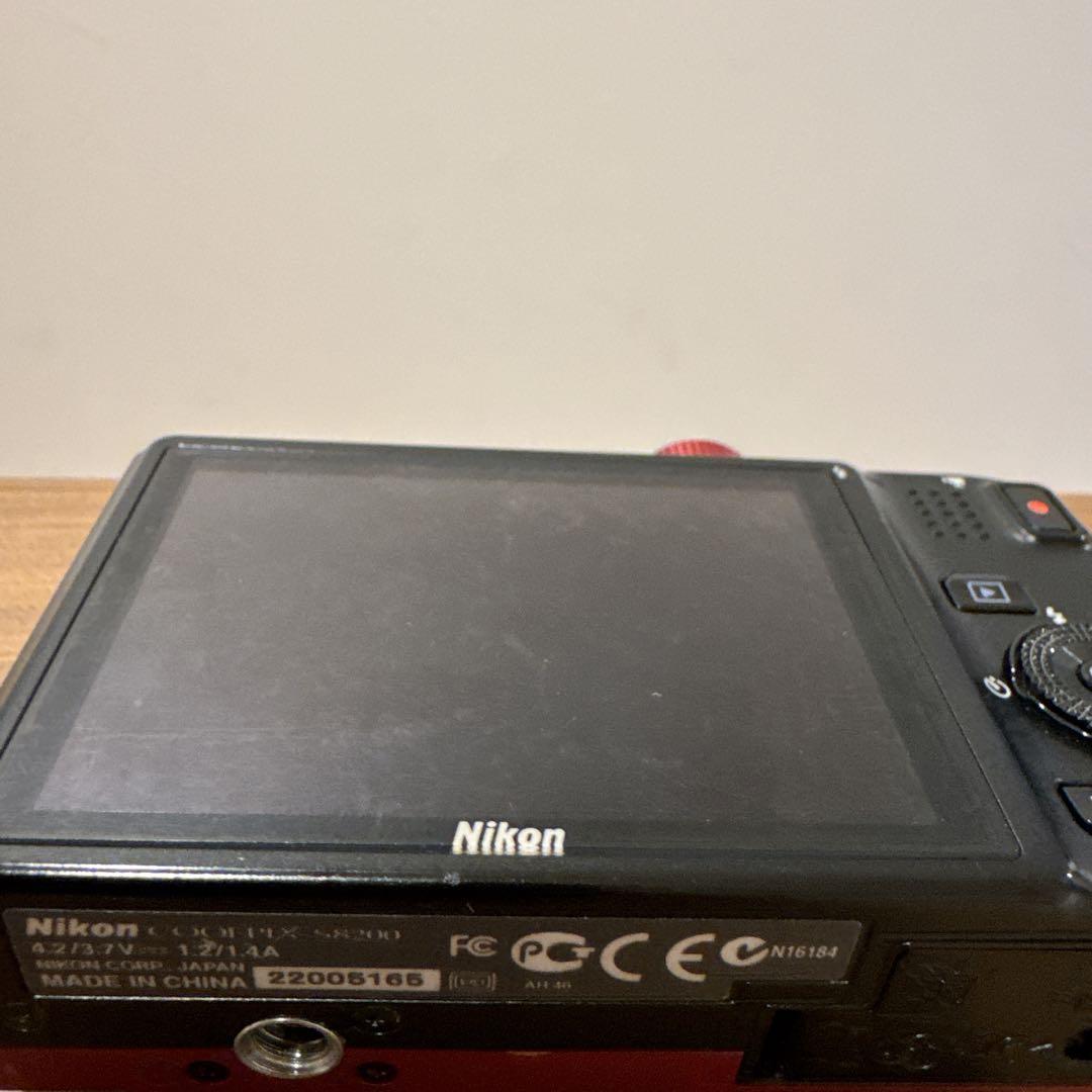 Nikon Compact Digital Camera Coolpix S8200