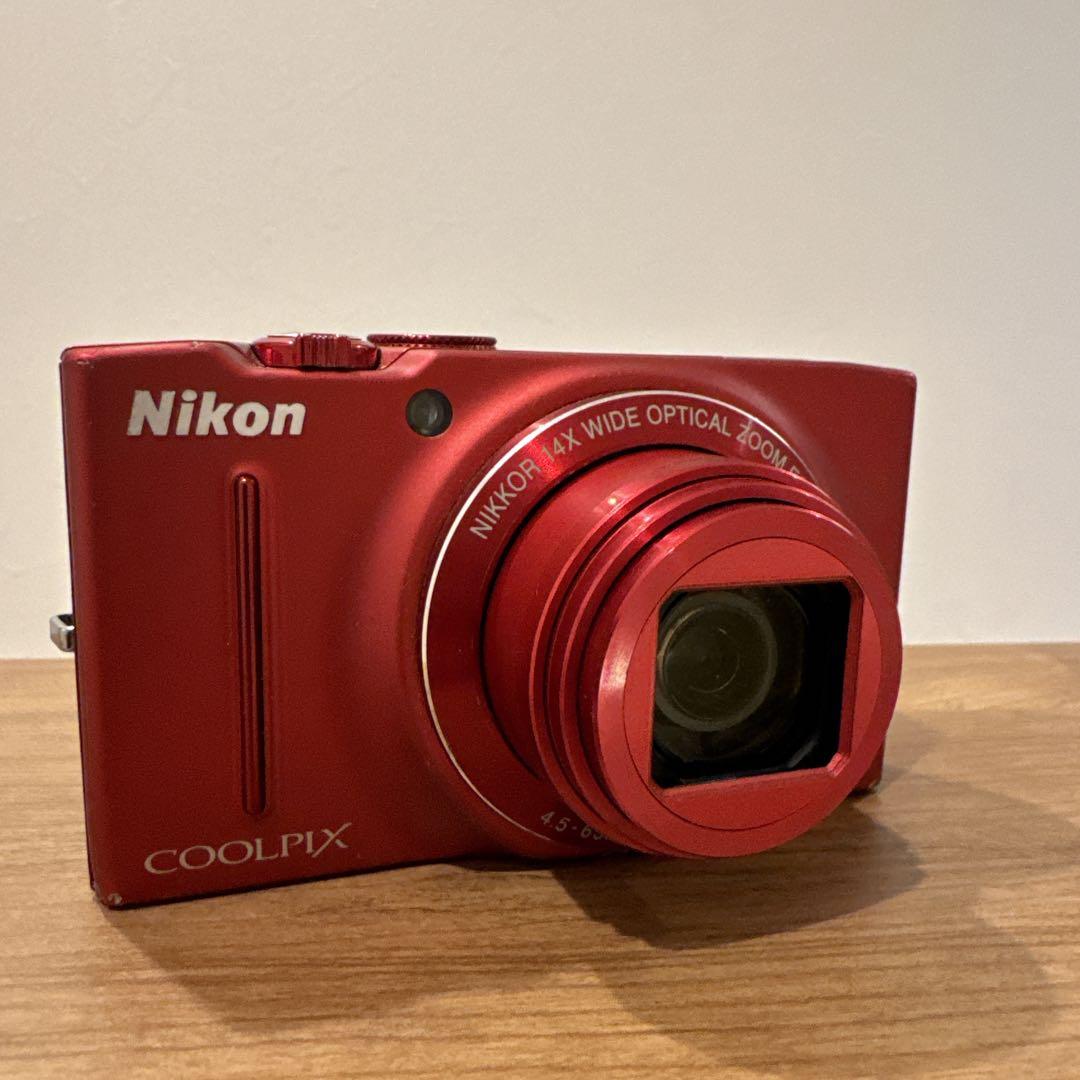 Nikon Compact Digital Camera Coolpix S8200
