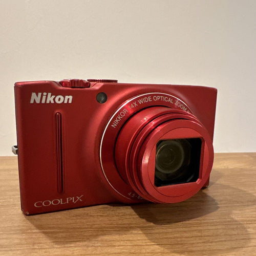 Nikon Compact Digital Camera Coolpix S8200