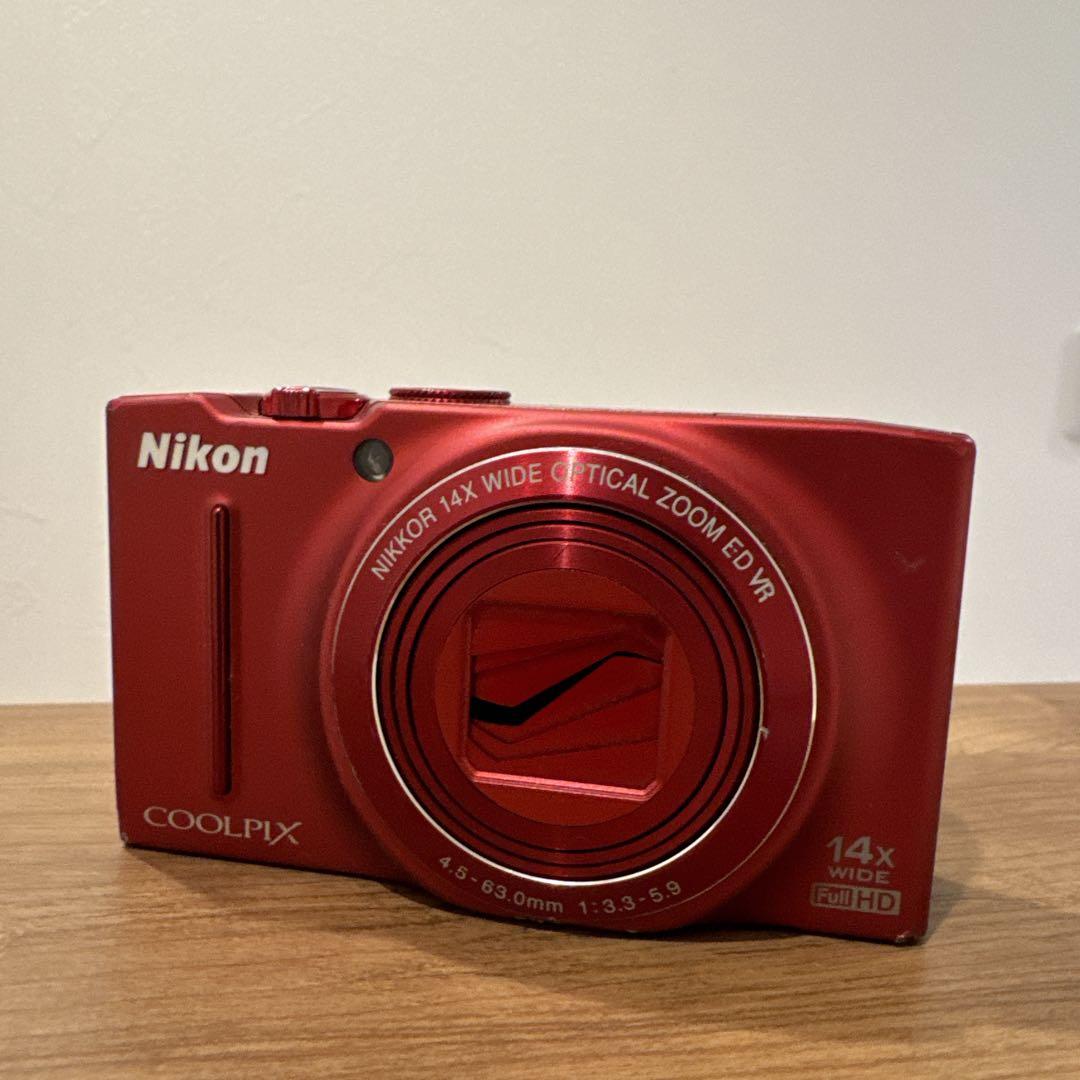 Nikon Compact Digital Camera Coolpix S8200