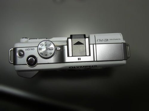 Olympus Mirrorless Interchangeable Lens Cameras 147 Pen E-Pl1