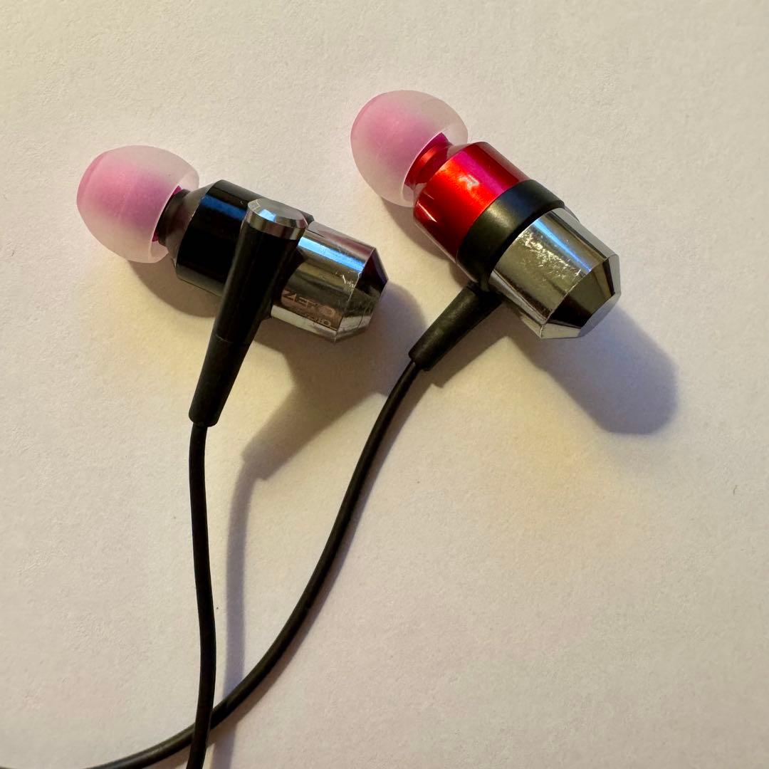 Écouteurs filaires Zero Audio