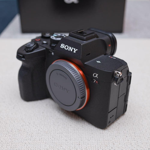 Sony Mirrorless Interchangeable Lips 7Rv Ilce-7Rm5