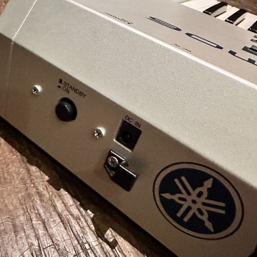 Yamaha Analog Synthesizer Mo6 Lc Motif Es