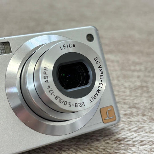 Panasonic Compact Digital Cameras Lumix Dmc-Fx7 Leica