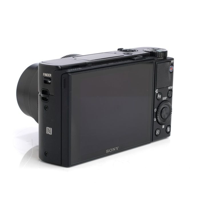 Sony Compact Digital Camera Dsc-Rx100M7