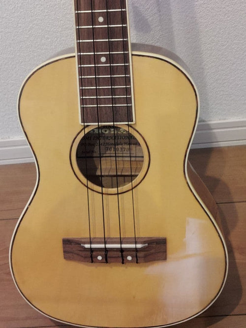 Ukuleles 2 No.60A