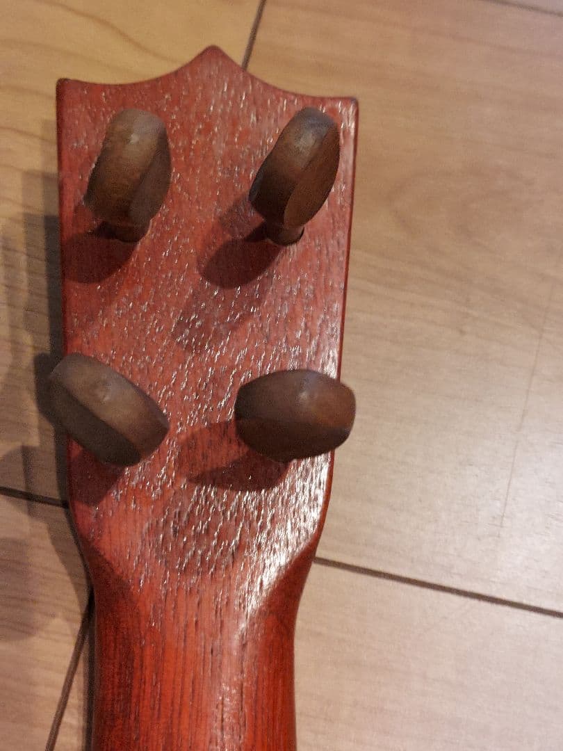 Ukuleles 2 No.60A