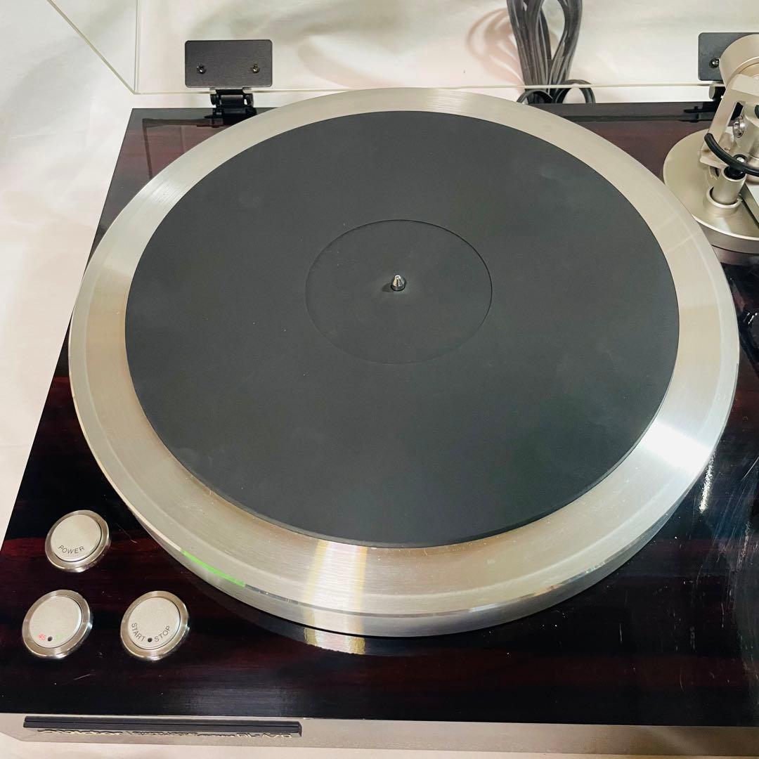 Victor Record Players (Turntables) Ql-A70