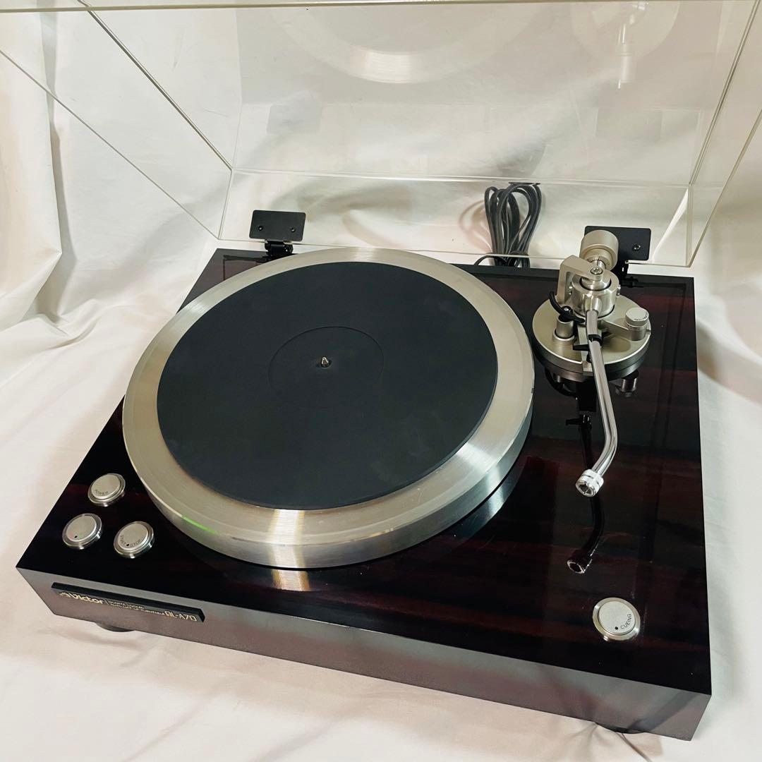 Victor Record Players (Turntables) Ql-A70