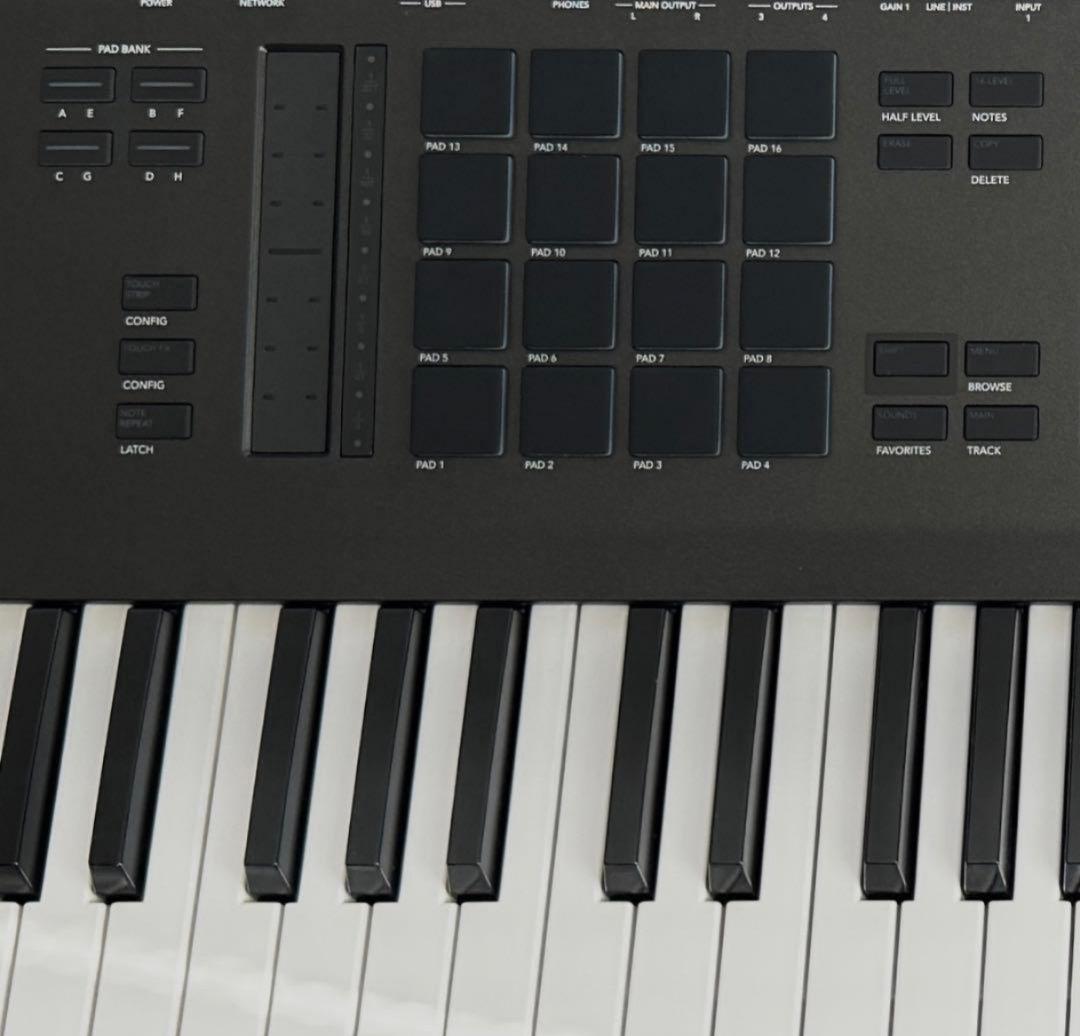 Keyboard Electronic Piano Akai Mpc Key 61