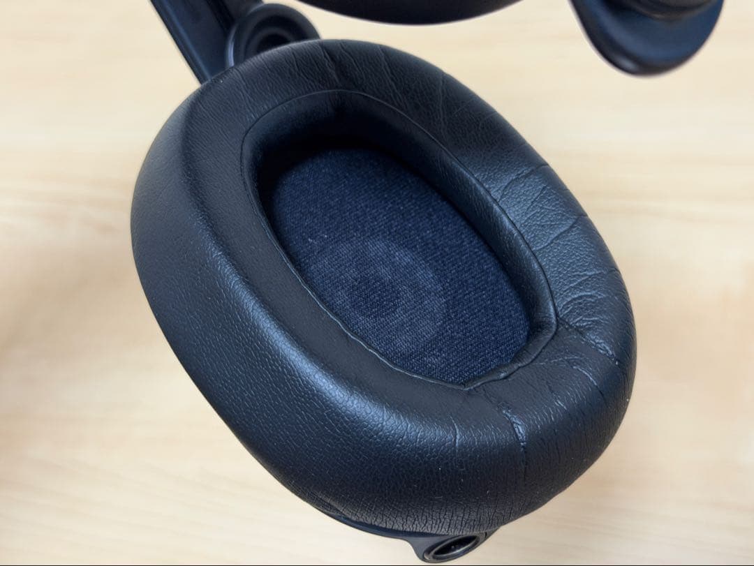 Akg Wired Headphone K371
