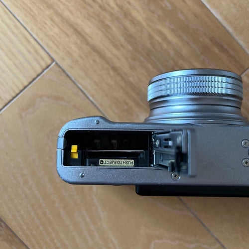 Fujifilm Compact Digital Camera X20