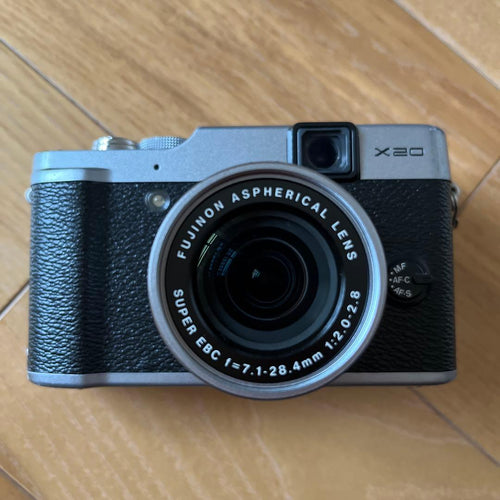 Fujifilm Compact Digital Camera X20