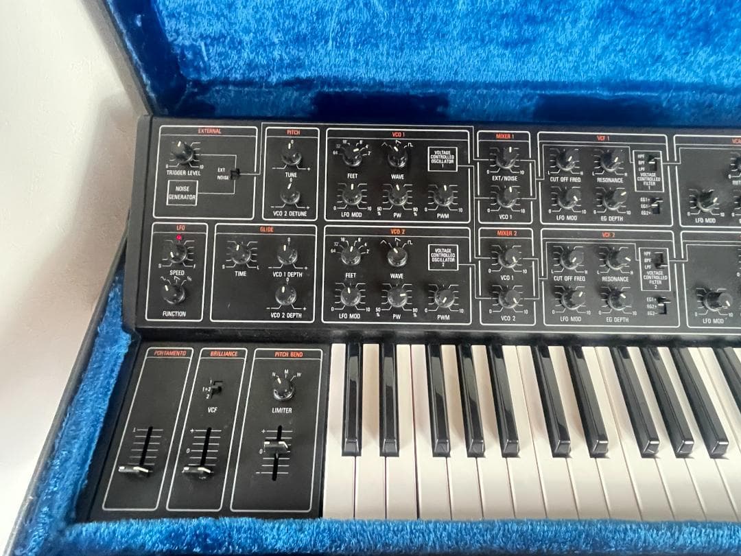 Analog Synthesizers Yamaha Cs-15