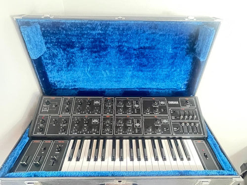Analog Synthesizers Yamaha Cs-15