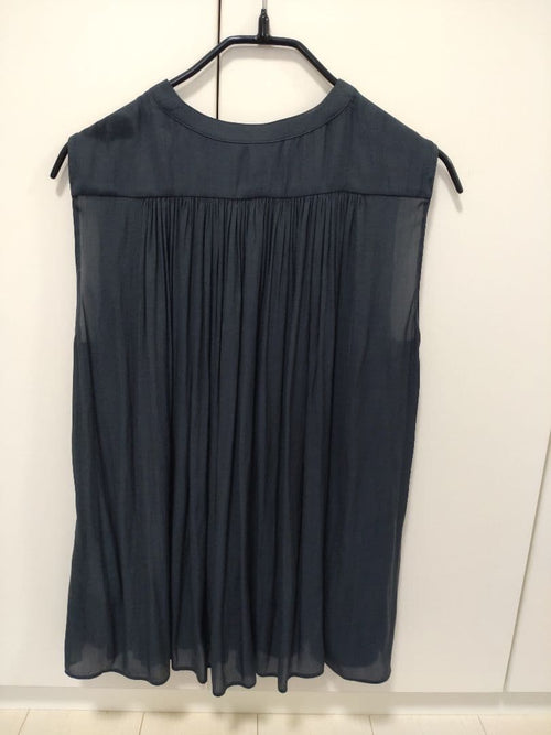 Sleeveless