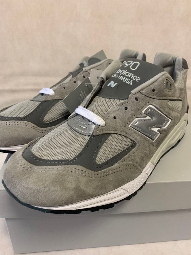 New Balance Sneakers M990V2