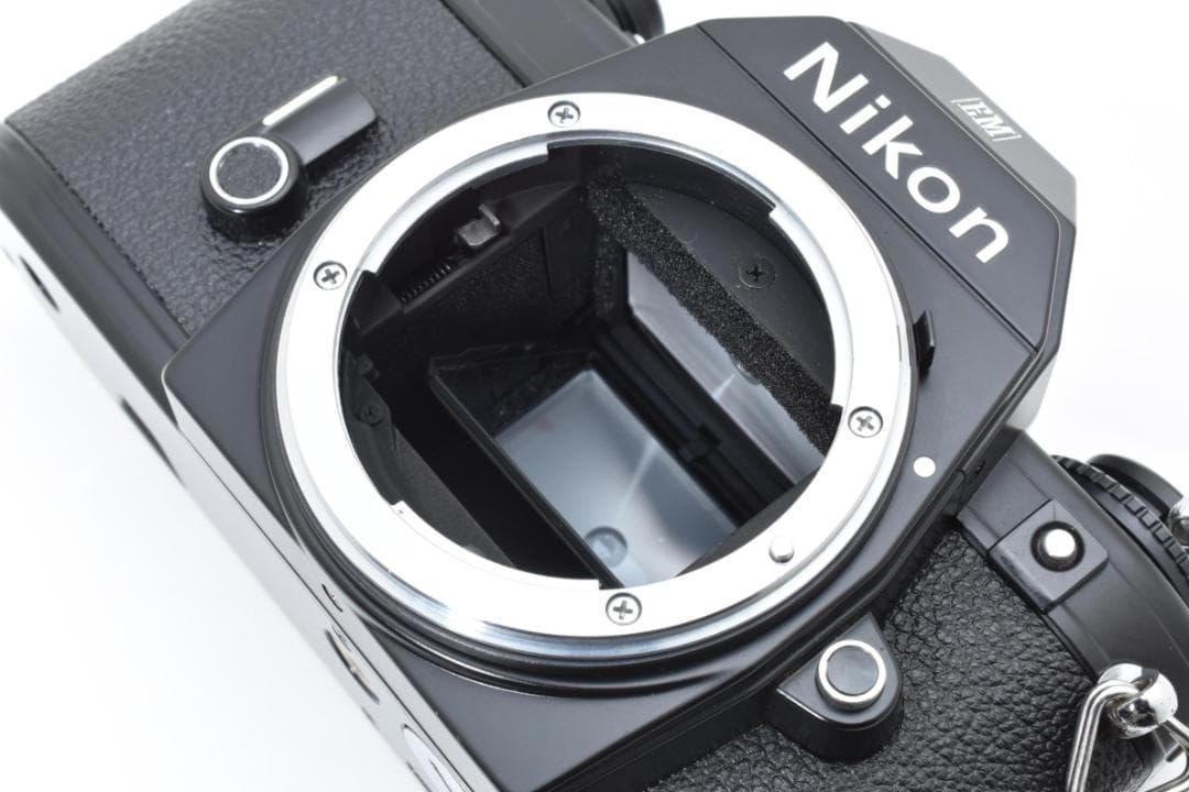 Nikon Slr Camera (Film) Em H330