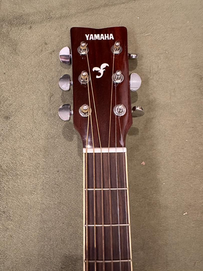 Yamaha Acoustic Guitars Fs720S
