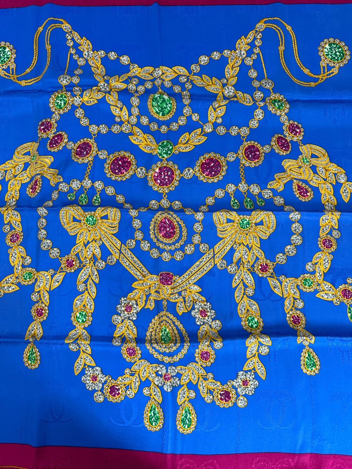 Cartier Stall Shawl