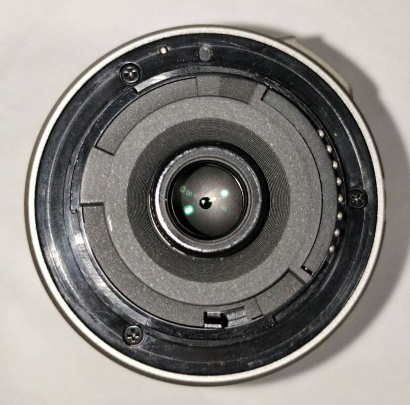 Nikon Zoom Lenses Af-S Dx Nikkor 55-200Mm