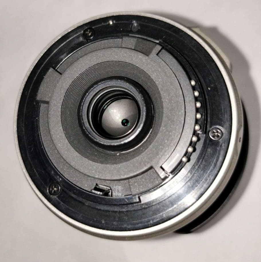 Nikon Zoom Lenses Af-S Dx Nikkor 55-200Mm