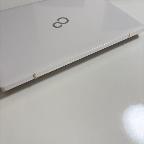Fujitsu Windows Laptops Ah53/B3 8 I7 8Gb Ssd256Gb Win11