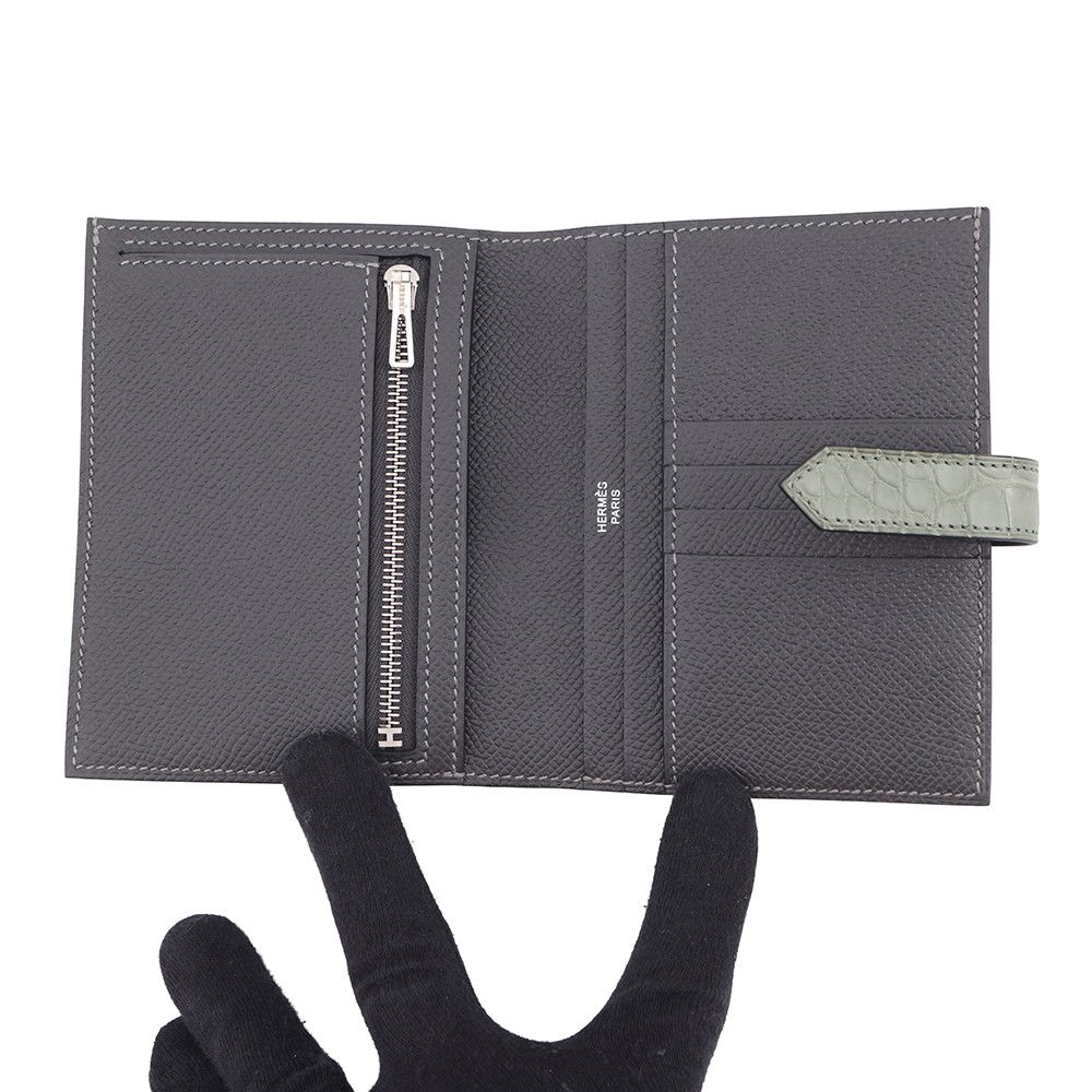 Hermes Bi-Fold Wallet U