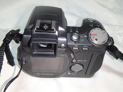 Fujifilm Compact Digital Camera 6900Z Finepix
