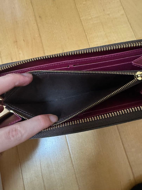Long Wallets