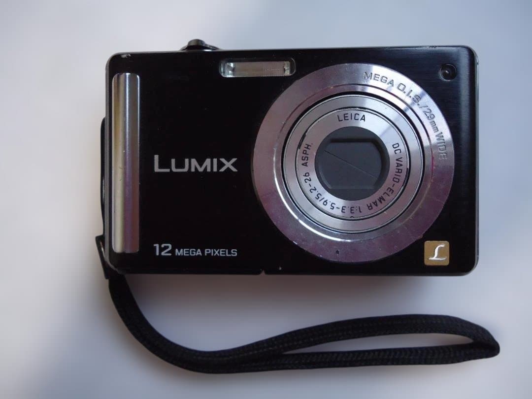 Panasonic Compact Digital Camera Lumix 12 Dmc-Fs25