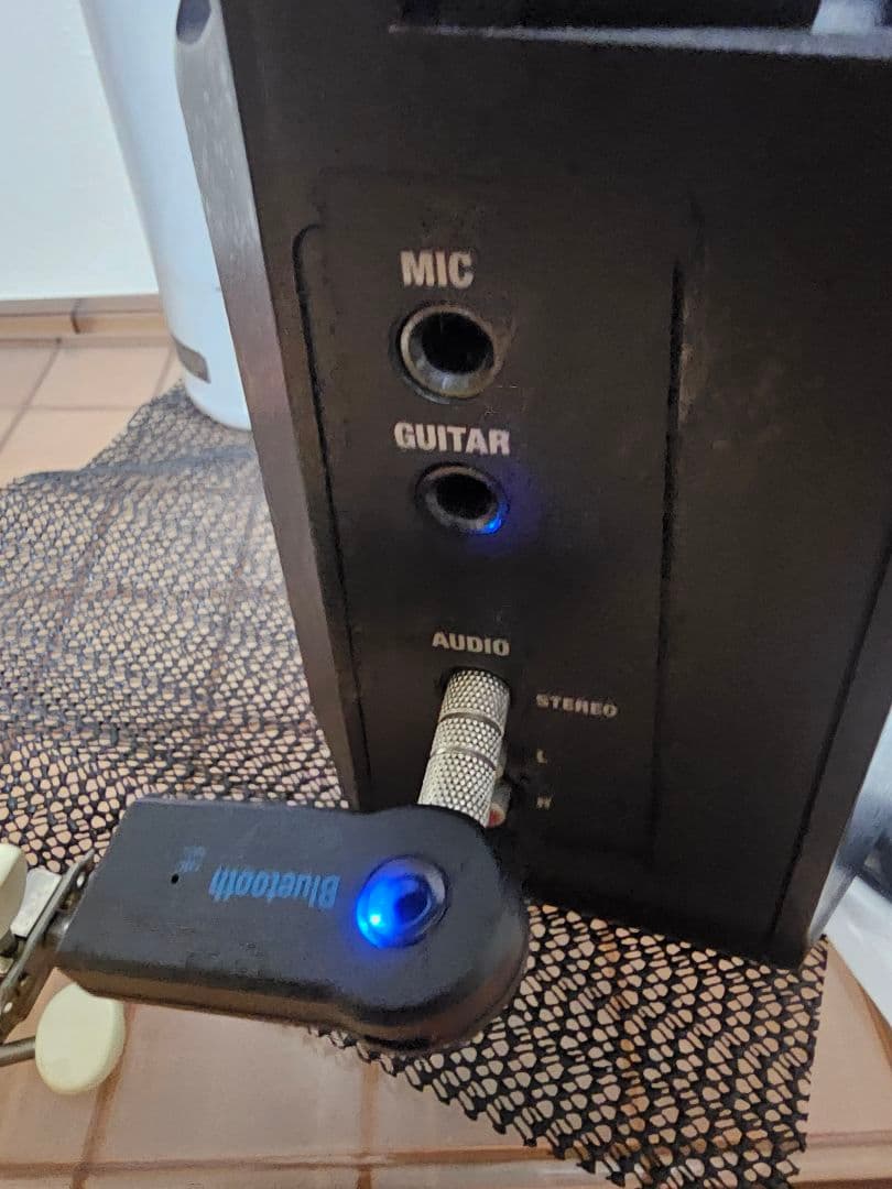 Roland Guitar Amplifiers Mobile Ac