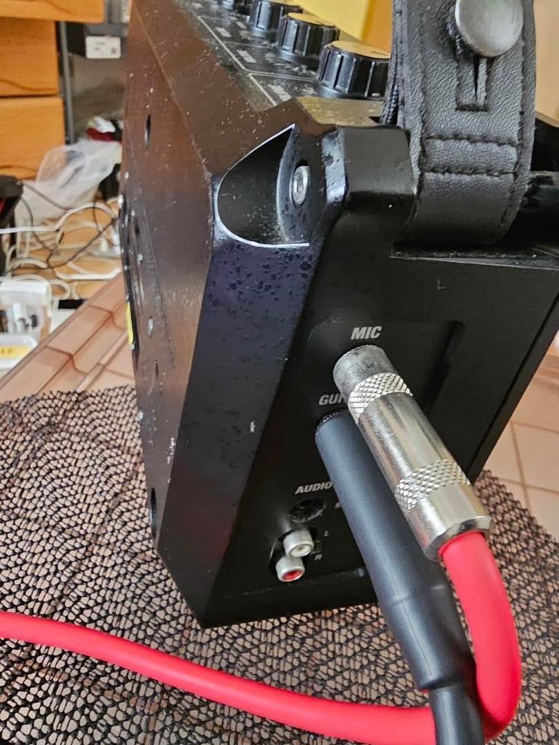 Roland Guitar Amplifiers Mobile Ac