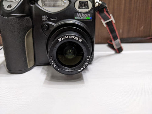 Nikon Digital Slr [290]Nikon Coolpix 5000