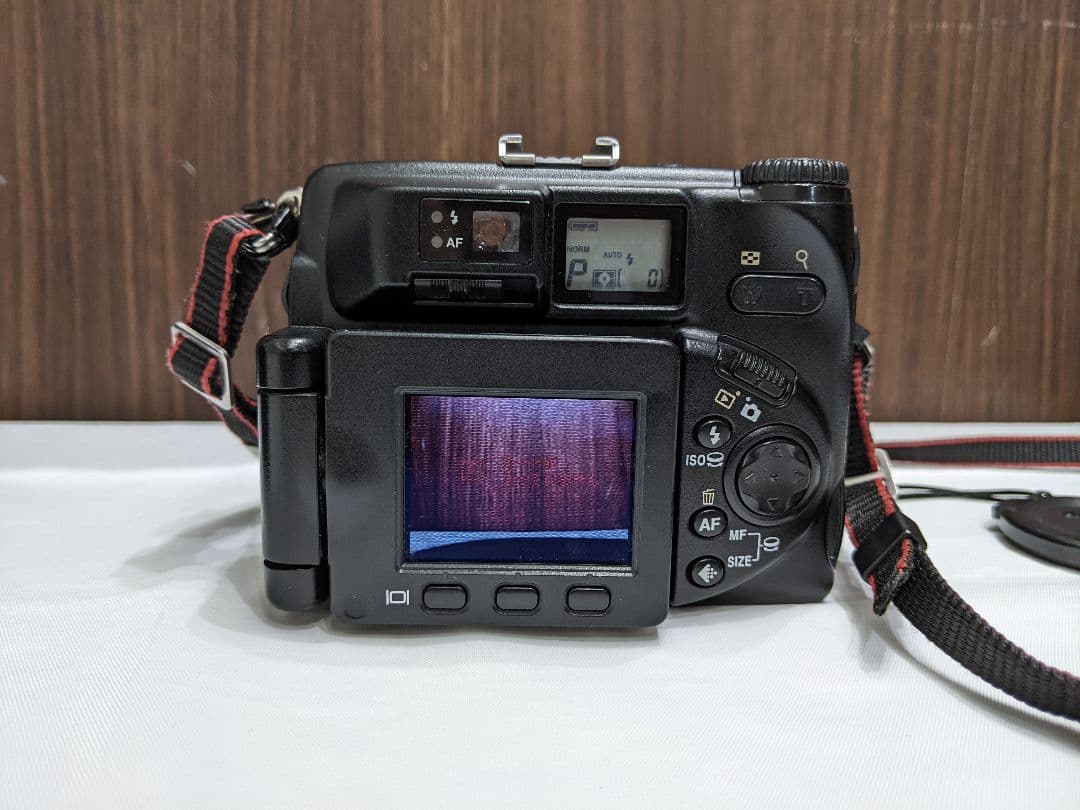 Nikon Digital Slr [290]Nikon Coolpix 5000
