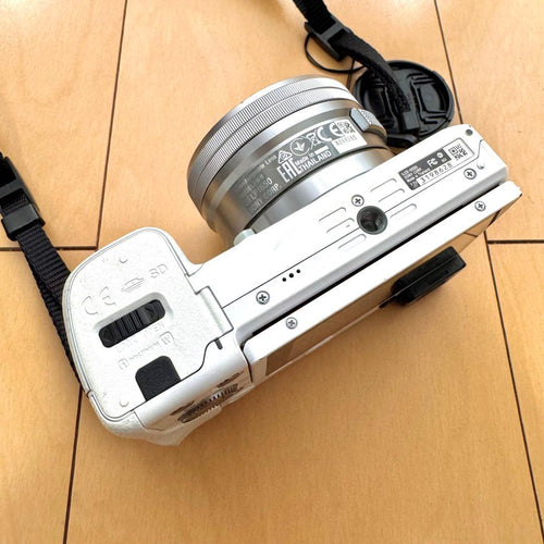 Sony Mirrorless Interchangeable Lens Cameras 6000 Sd 64Gb
