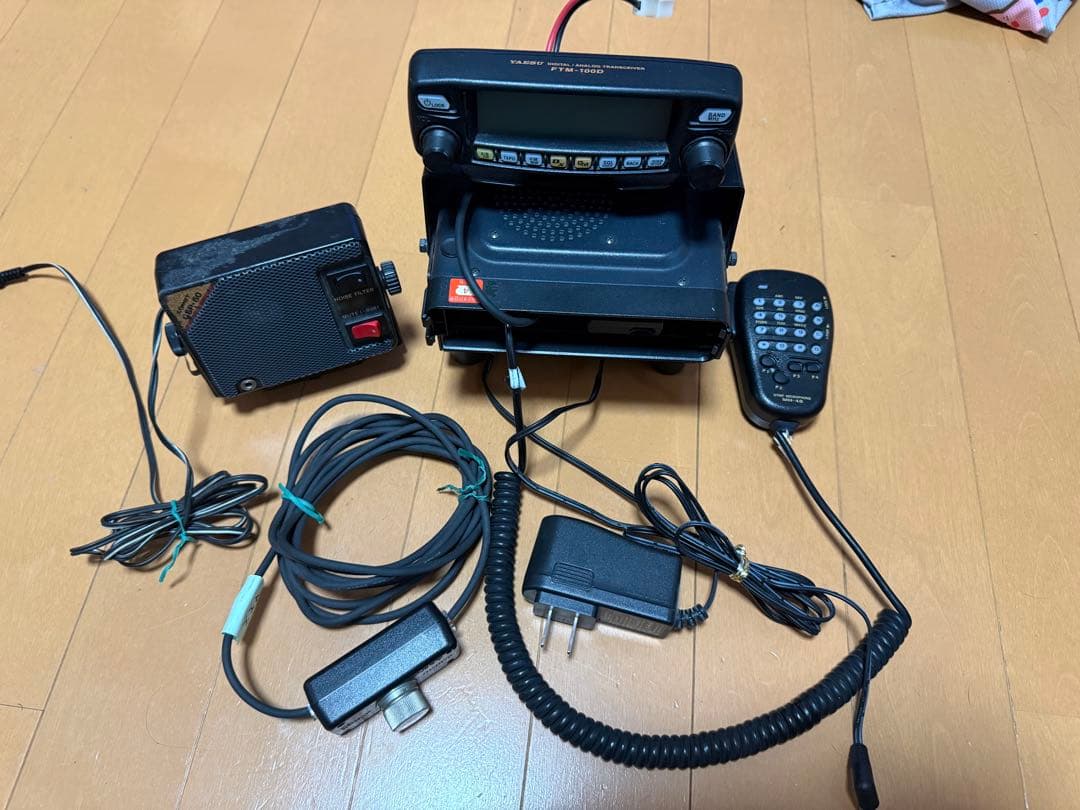 Receivers Yaesu Ftm-100D Smb-201 Mh-48