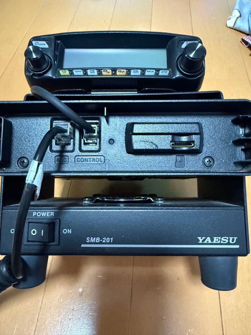Receivers Yaesu Ftm-100D Smb-201 Mh-48