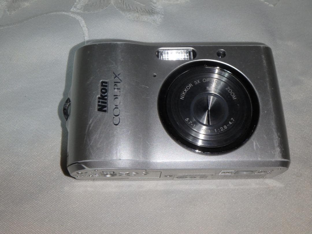 Nikon Compact Digital Camera L18 Coolpix