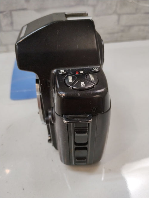 Nikon Slr Camera (Film) F4-22 F-801S