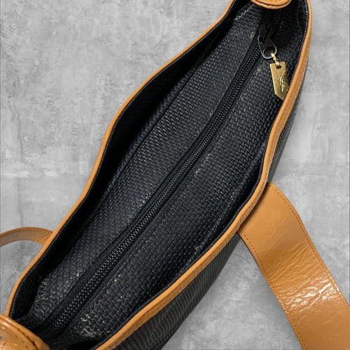 Yves Saint Laurent Shoulder Bags