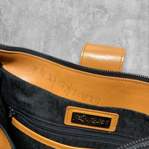 Yves Saint Laurent Shoulder Bags