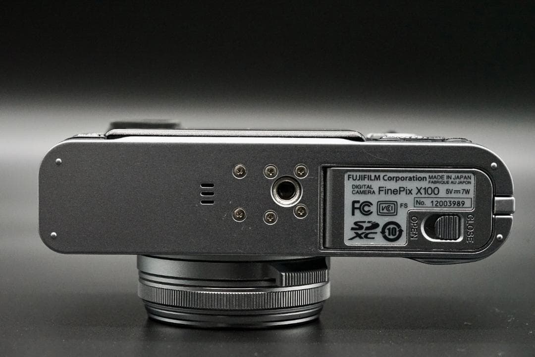 Compact Digital Cameras Fujifilm X100