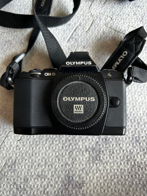 Olympus Mirrorless Interchangeable Lips Om-D 3