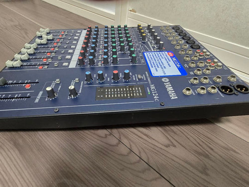 Analog Mixers Yamaha Mg124C