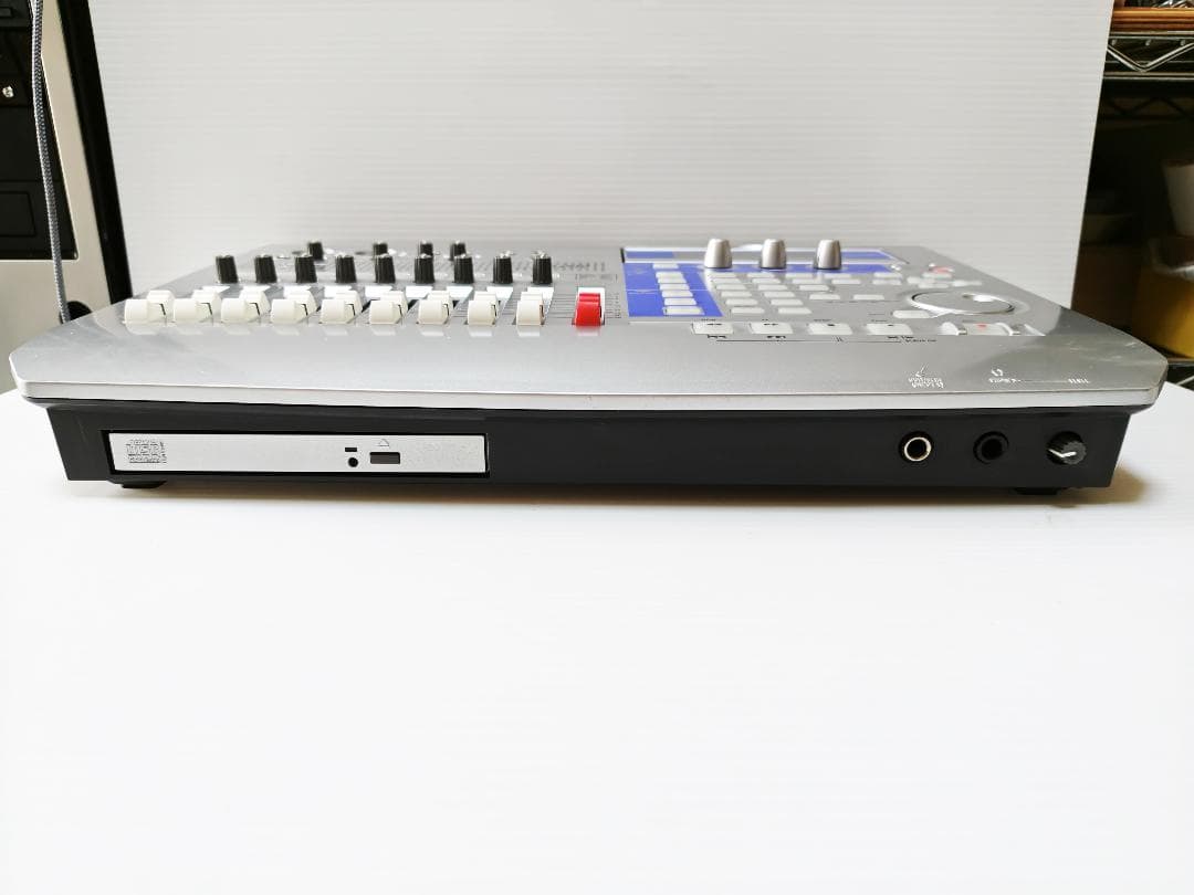 Korg Multi -Track Recorder D1200
