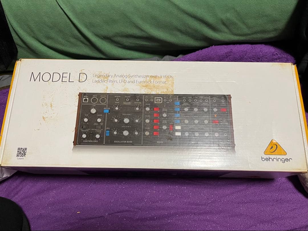 Behringer Analog Synthesizers Model D