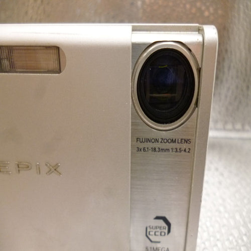 Compact Digital Camera Fujifilm Finepixz1